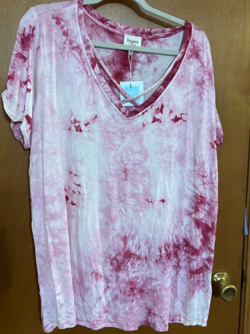 Hayden Los Angeles Pink Tie-Dye V-Neck Short Sleeve Top